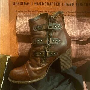 Freebird Black and Red Bird Cage